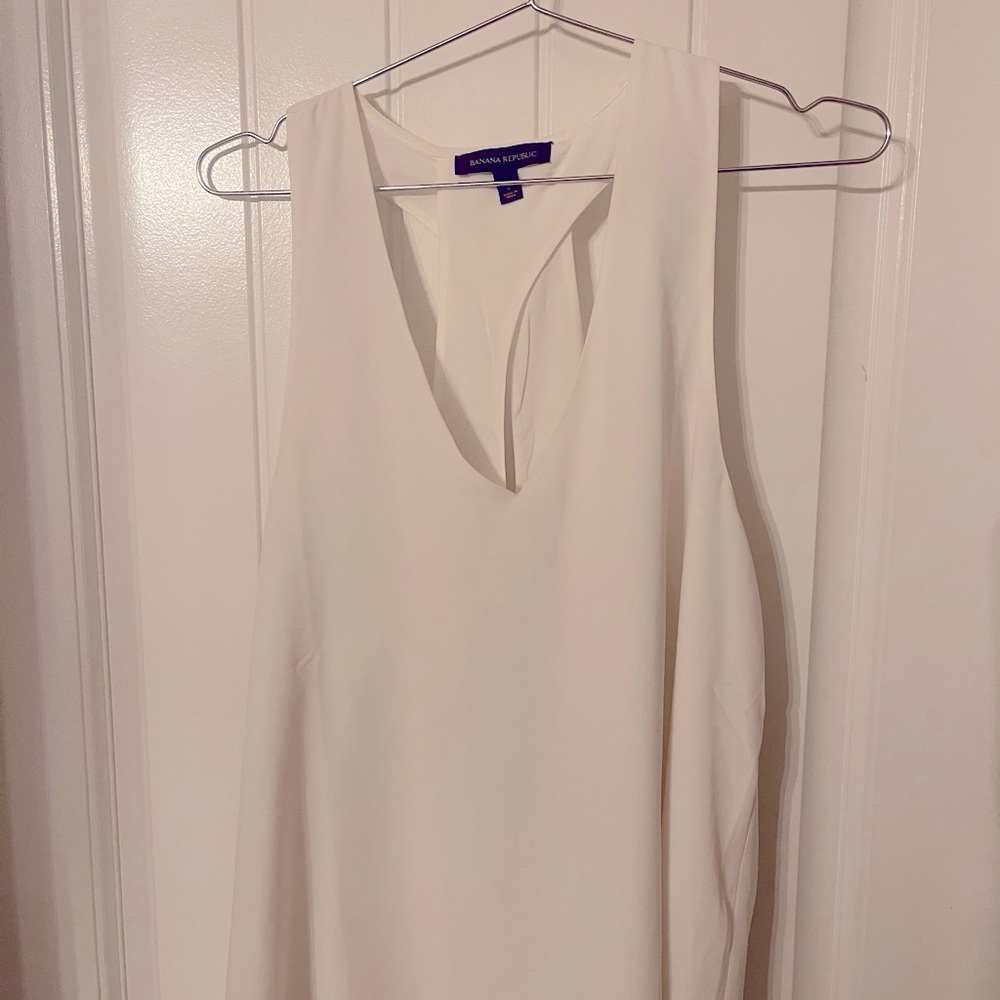 Banana Republic Sleeveless - Chiffon - Size L